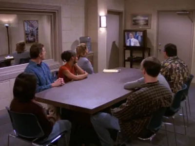 thumbnail - S5:E15 Ellen in Focus