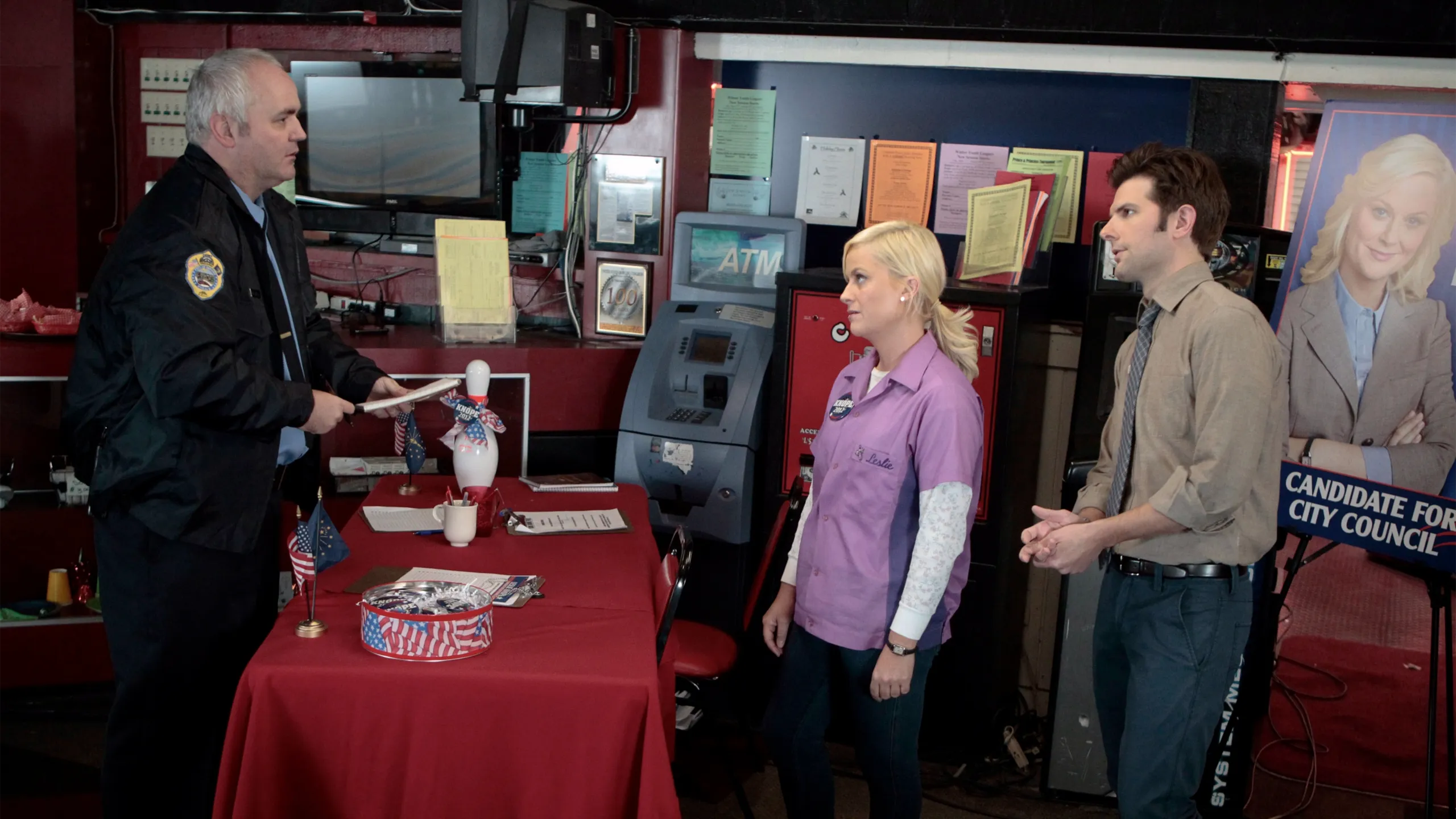 thumbnail - S4:E13 Bowling for Votes