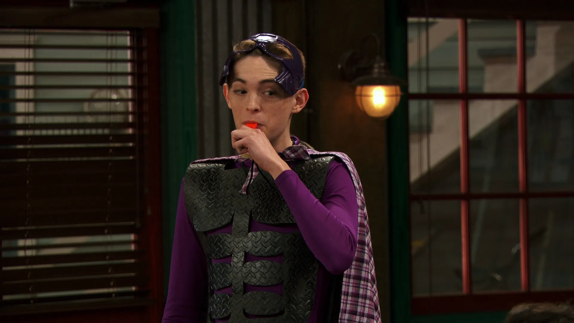 thumbnail - S4:E5 Nerd with a Cape