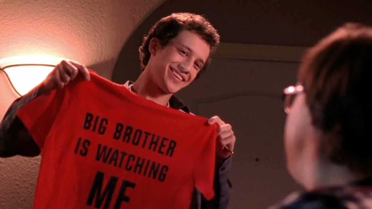 thumbnail - S4:E5 Home Coming and Going