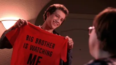 thumbnail - S4:E5 Home Coming and Going