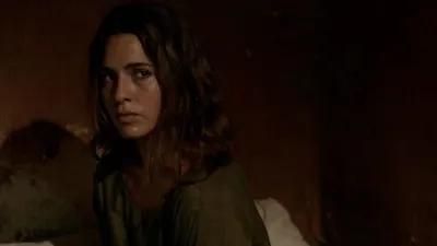 thumbnail - S3:E10 Two Graves