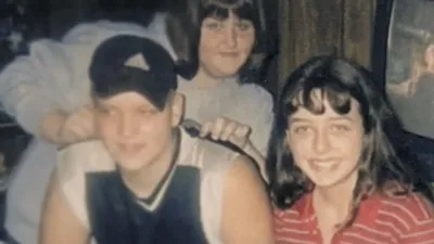 thumbnail - S3:E10 She-Devils