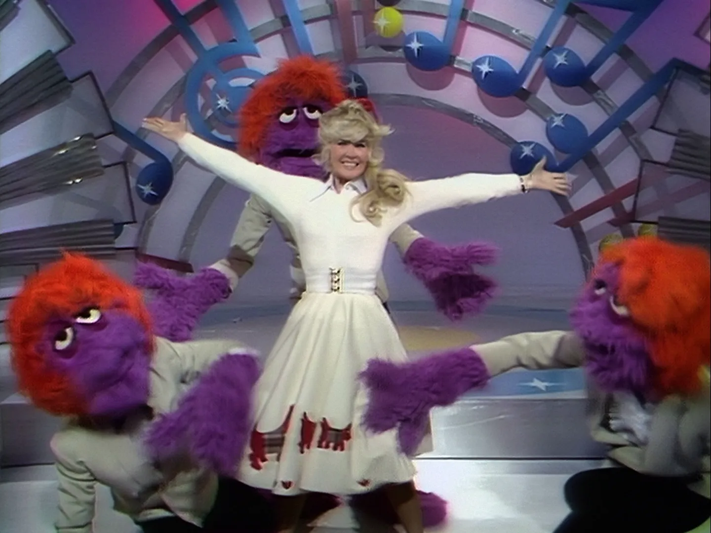 thumbnail - S1:B2 Konuk: Connie Stevens