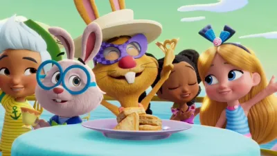 thumbnail - S2:E7 Two Many Teas / A Tailored Treat