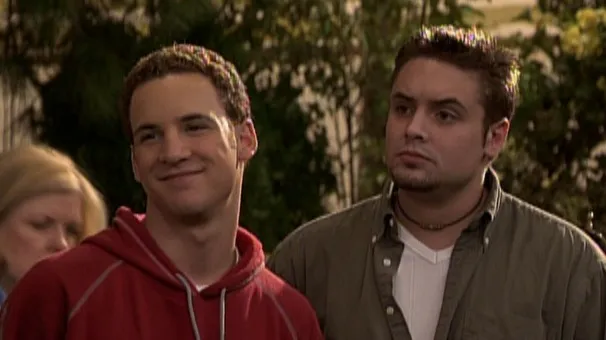thumbnail - S7:E19 Brotherly Shove