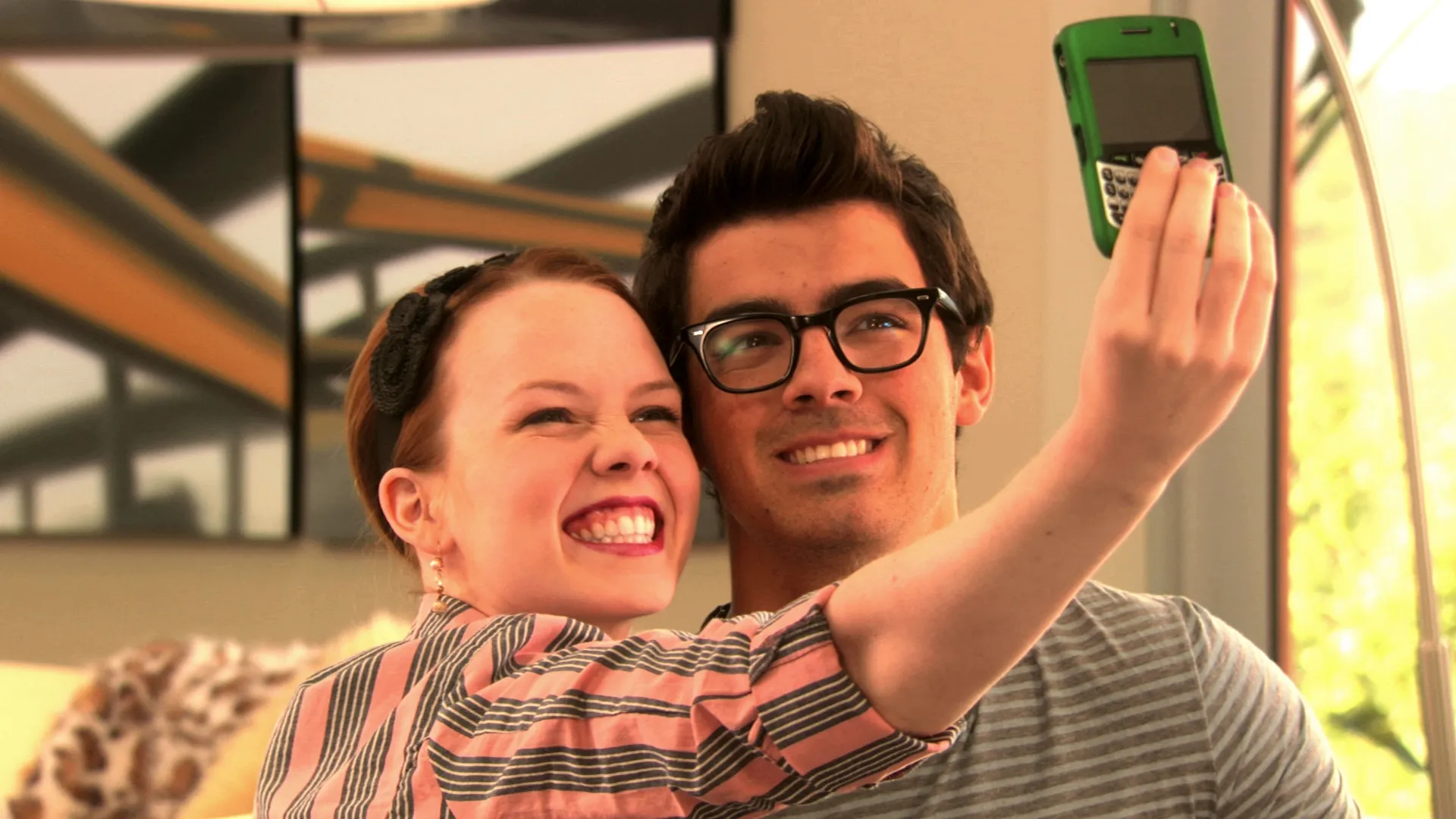 thumbnail - S2:E10 The Flirt Locker