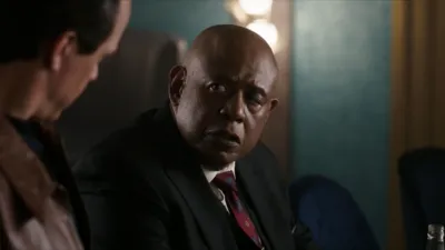 thumbnail - S4:E7 The Pawn Goes First