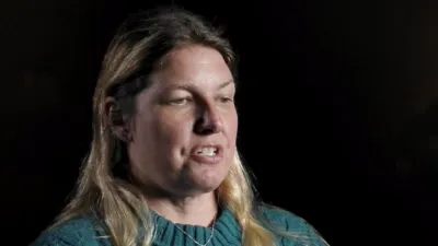 thumbnail - S9:E1 Rescue Me