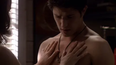 thumbnail - S3:E10 Bringing Down the House