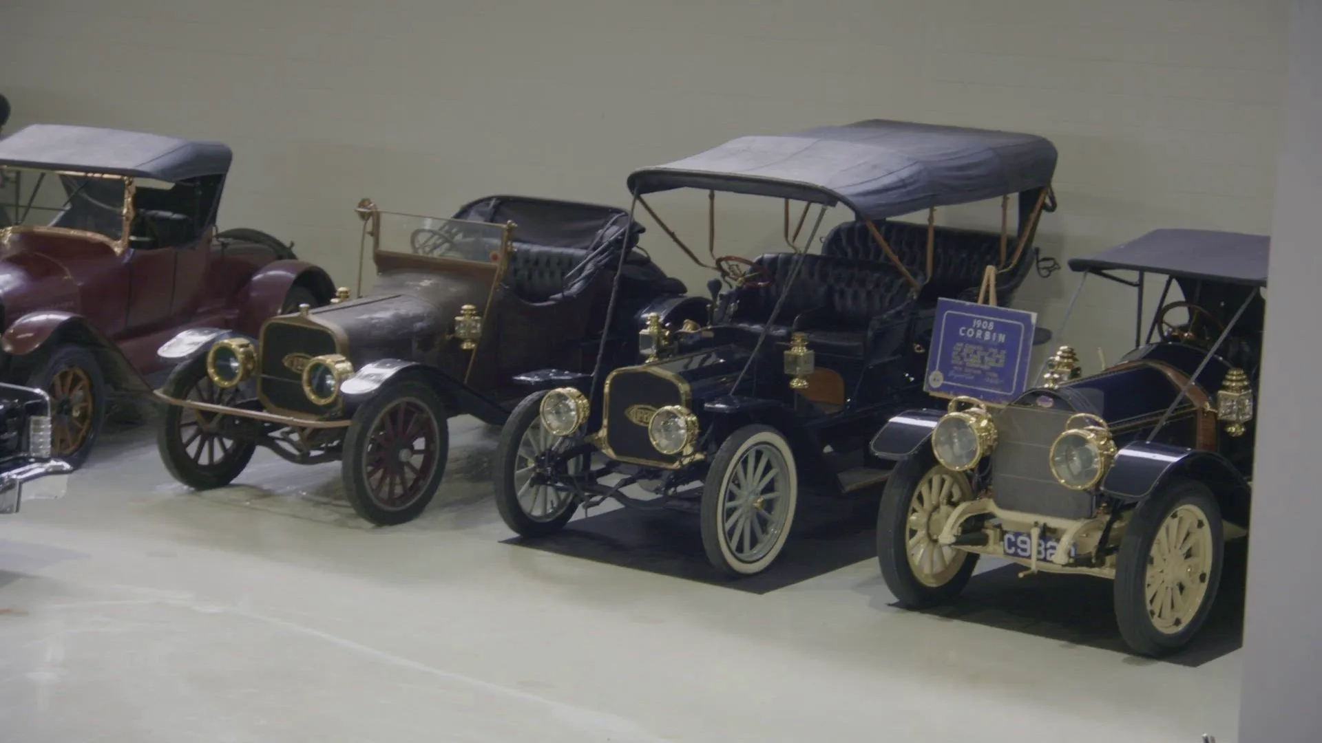 thumbnail - S26:E11 Legendary Find