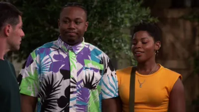 thumbnail - S5:E1 Welcome Back to the Neighborhood