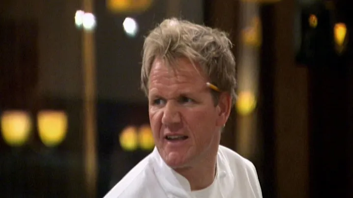 thumbnail - S4:E11 5 Chefs Compete