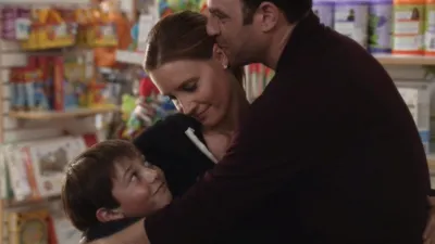 thumbnail - S6:E8 Life Support