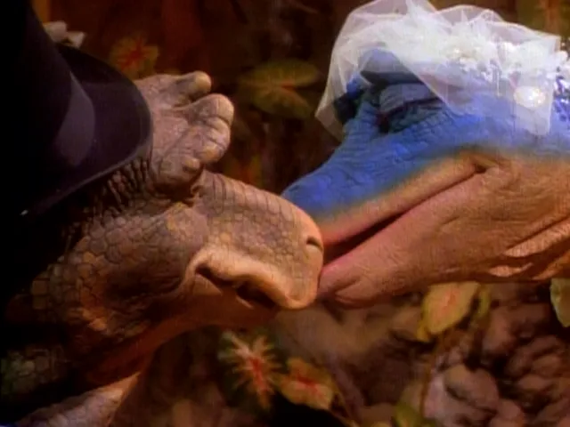 thumbnail - S3:E13 Green Card