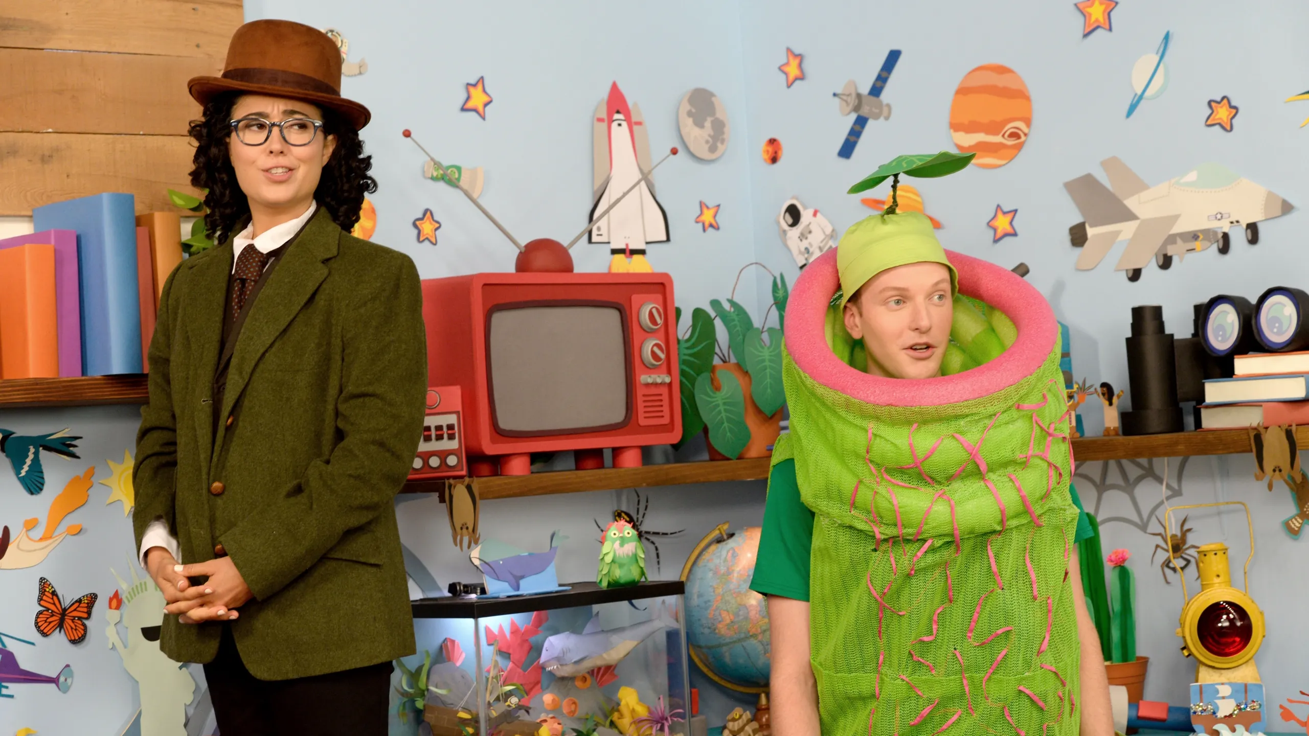 thumbnail - S3:E4 Germs