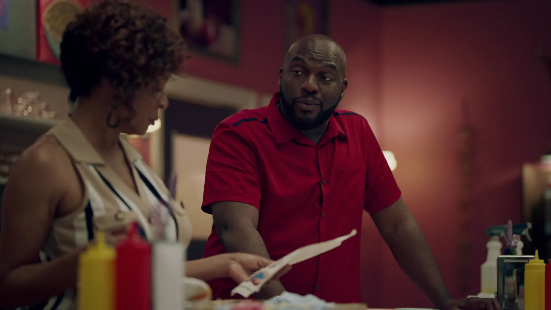 thumbnail - S4:E9 Stare at the Same Fires