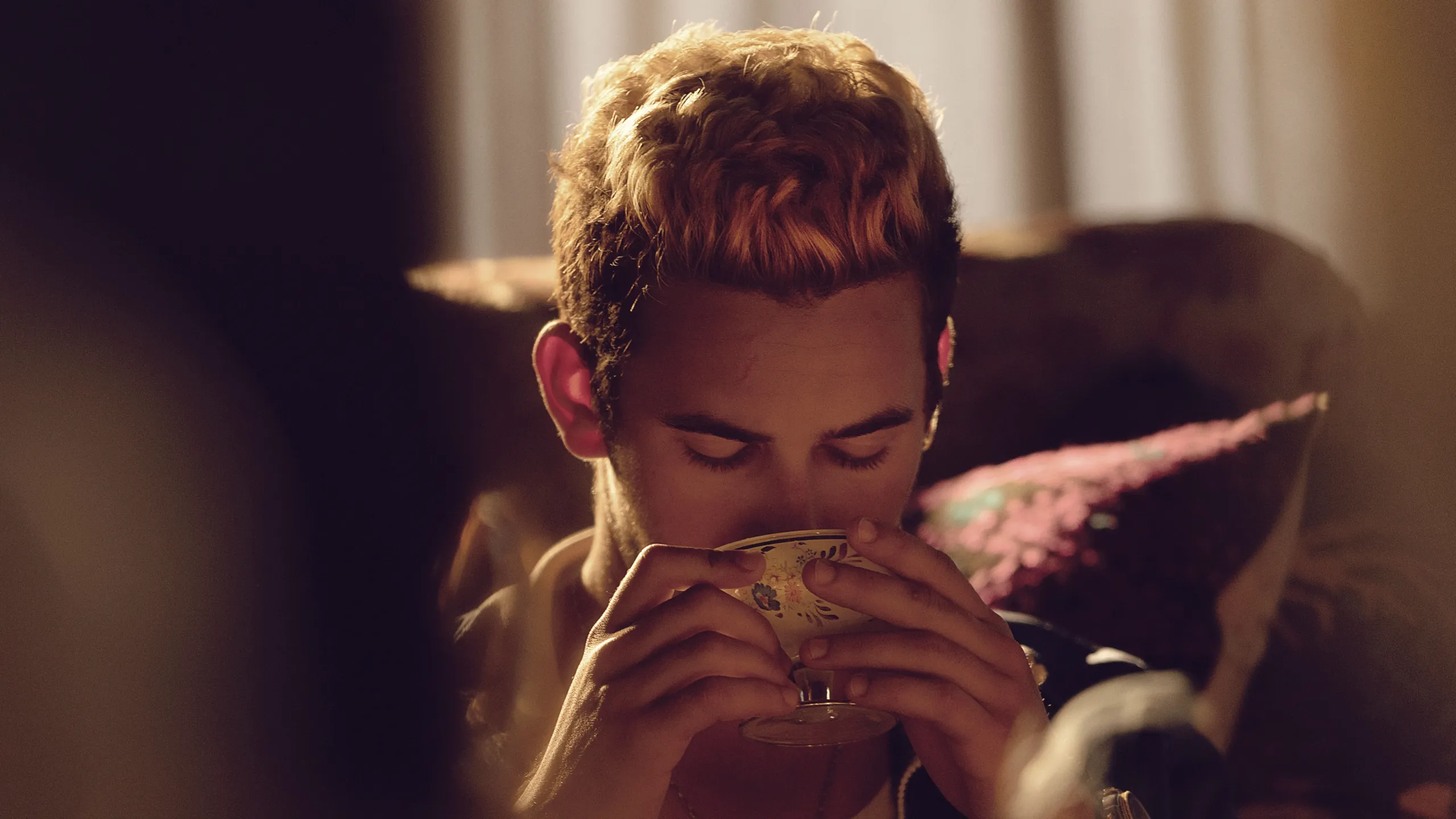 thumbnail - S1:E7 Breaking Waves