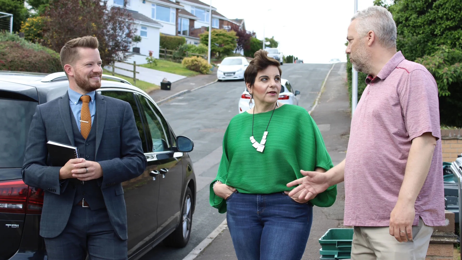 thumbnail - S200:E2 Homeward Bound to England