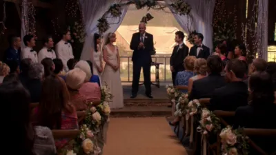 thumbnail - S6:E8 A Wedding