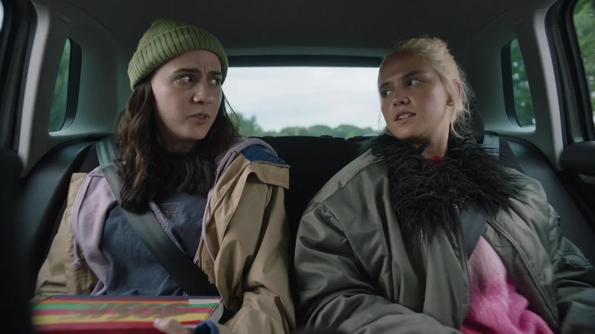 thumbnail - S1:E4 Such Outdoorsy Girls