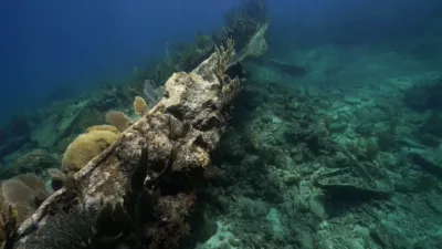 thumbnail - S1:E10 Shipwreck Reef