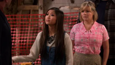 thumbnail - S3:E19 Twister, Part 3 (Part 3 of 3) Fka Cody & Bailey Off Deck