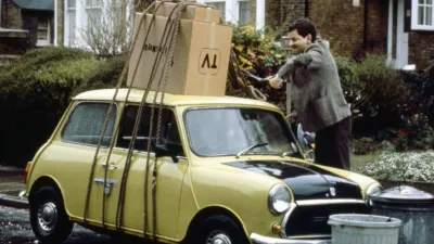 thumbnail - S1:E4 Mr. Bean Goes to Town