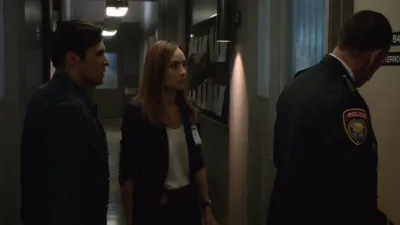 thumbnail - S4:E9 Intel