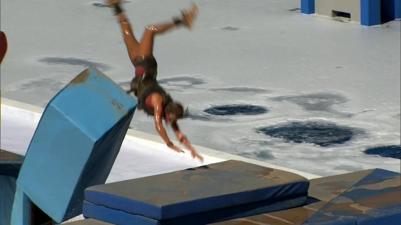 thumbnail - S5:E2 Winter Wipeout: A Sight for Sore Ice