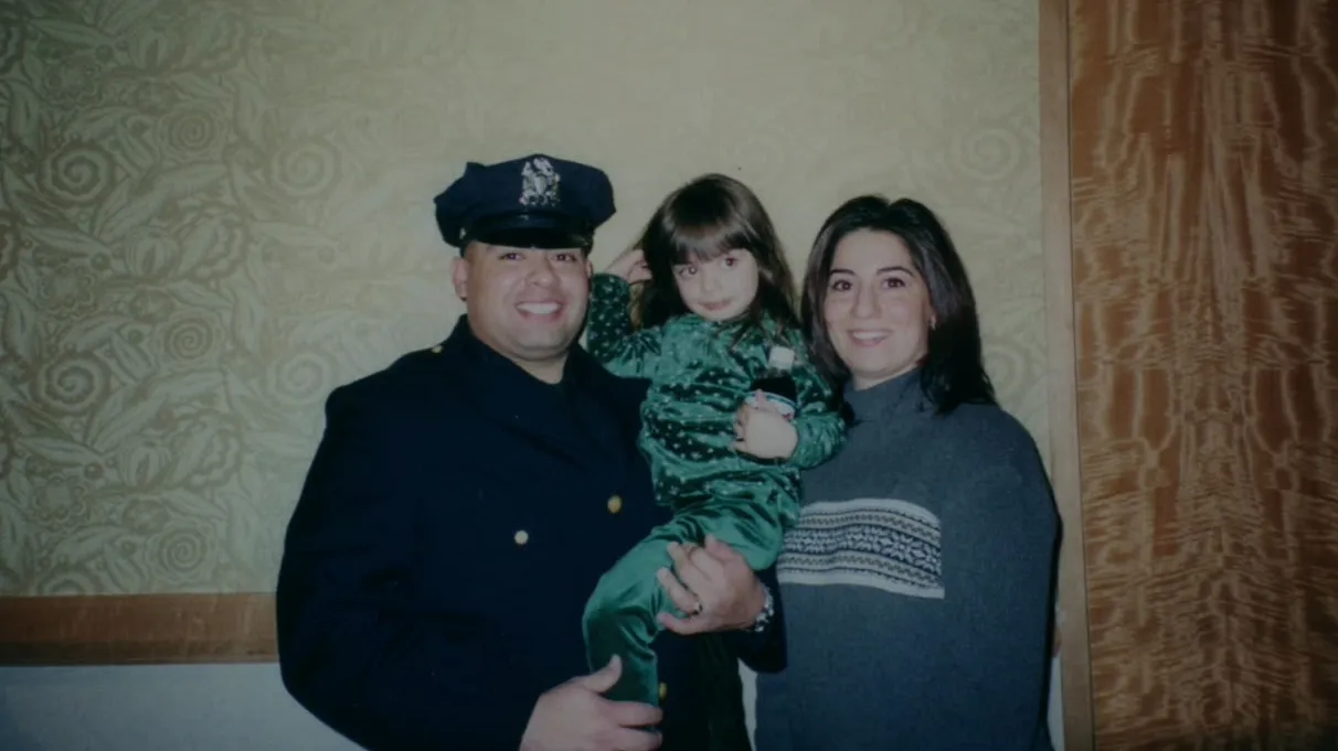 thumbnail - S1:E6 It's All Gone, Kid