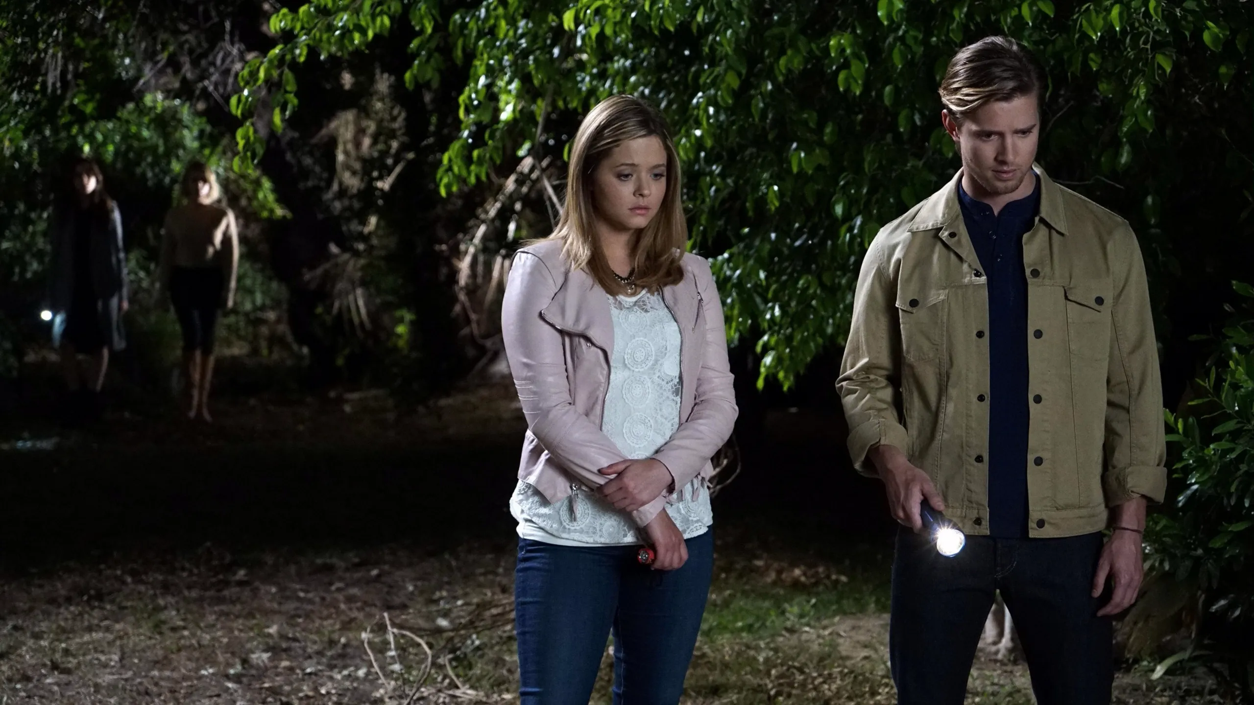 thumbnail - S6:E4 Don't Look Now