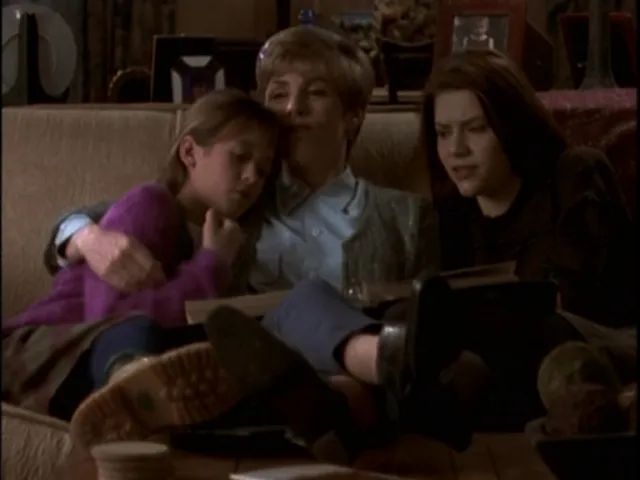 thumbnail - S1:E19 In Dreams Begin Responsibilities