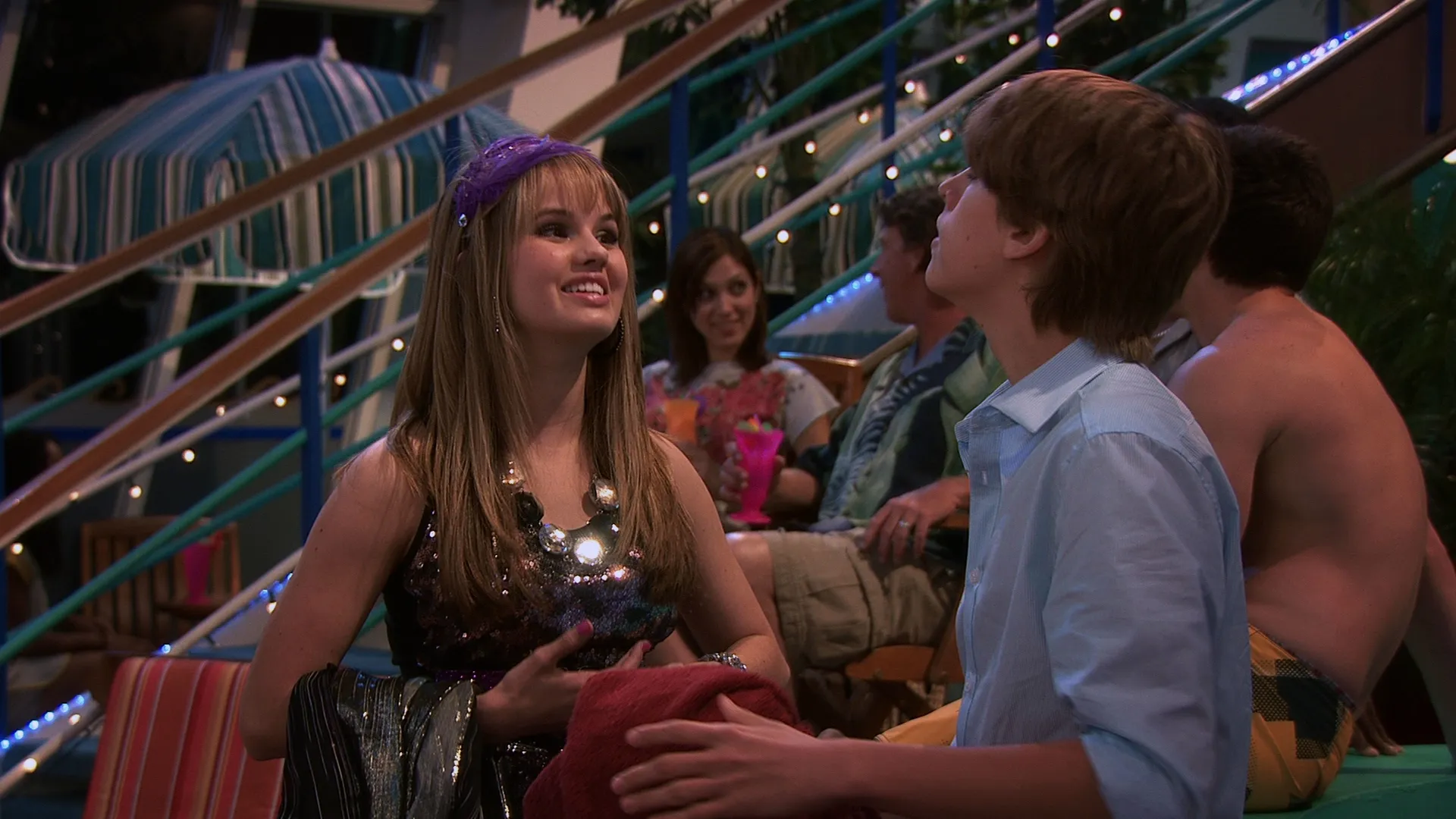 thumbnail - S3:E13 My Sister's Keeper