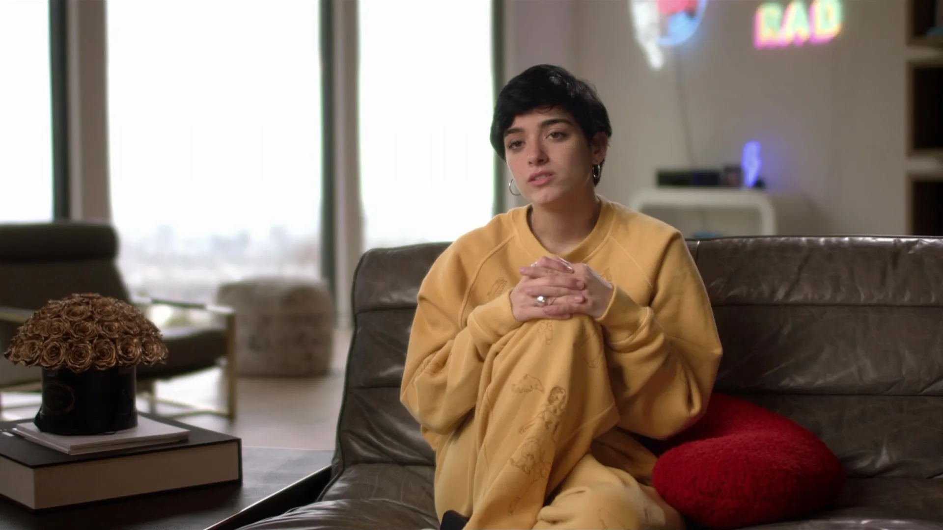 thumbnail - S3：第1話「マイ・シスターズ・マイ・ビギスト・ブリー」