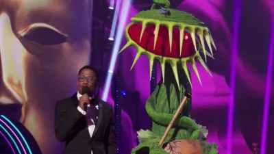 thumbnail - S8:E7 Hall of Fame Night