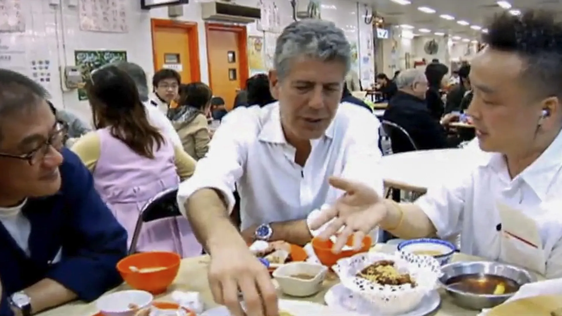 thumbnail - S3:E7 Hong Kong