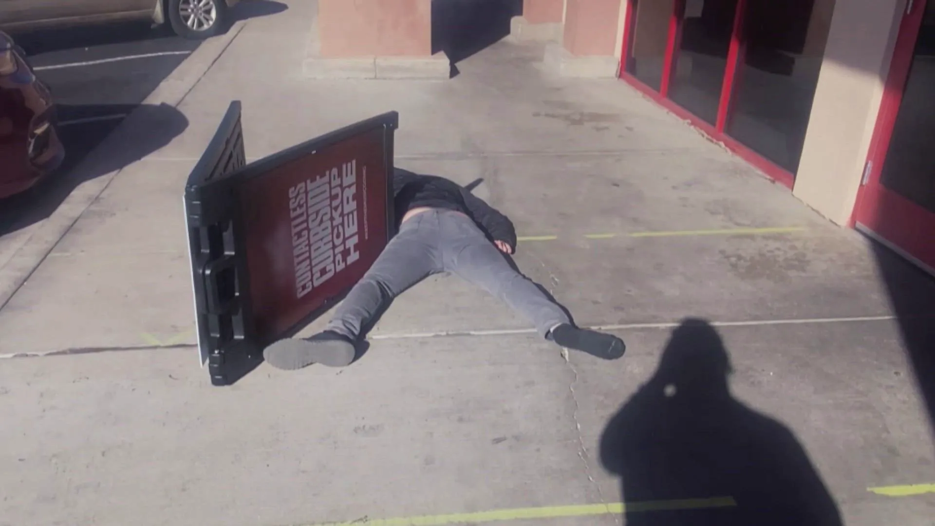 thumbnail - S7:E3 Fearless in a Food Truck