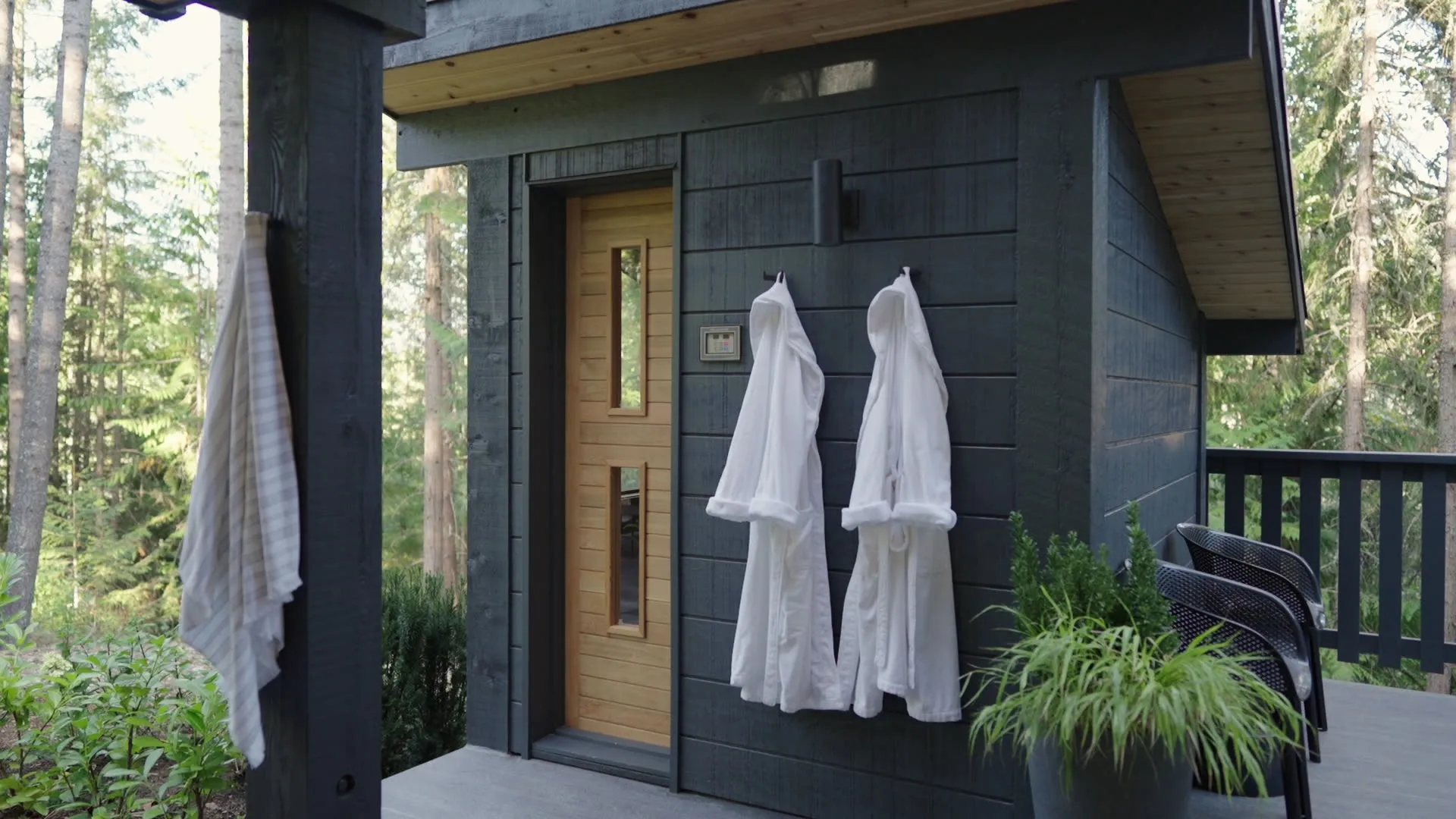 thumbnail - S1:E8 Denied, Denied, Denied!