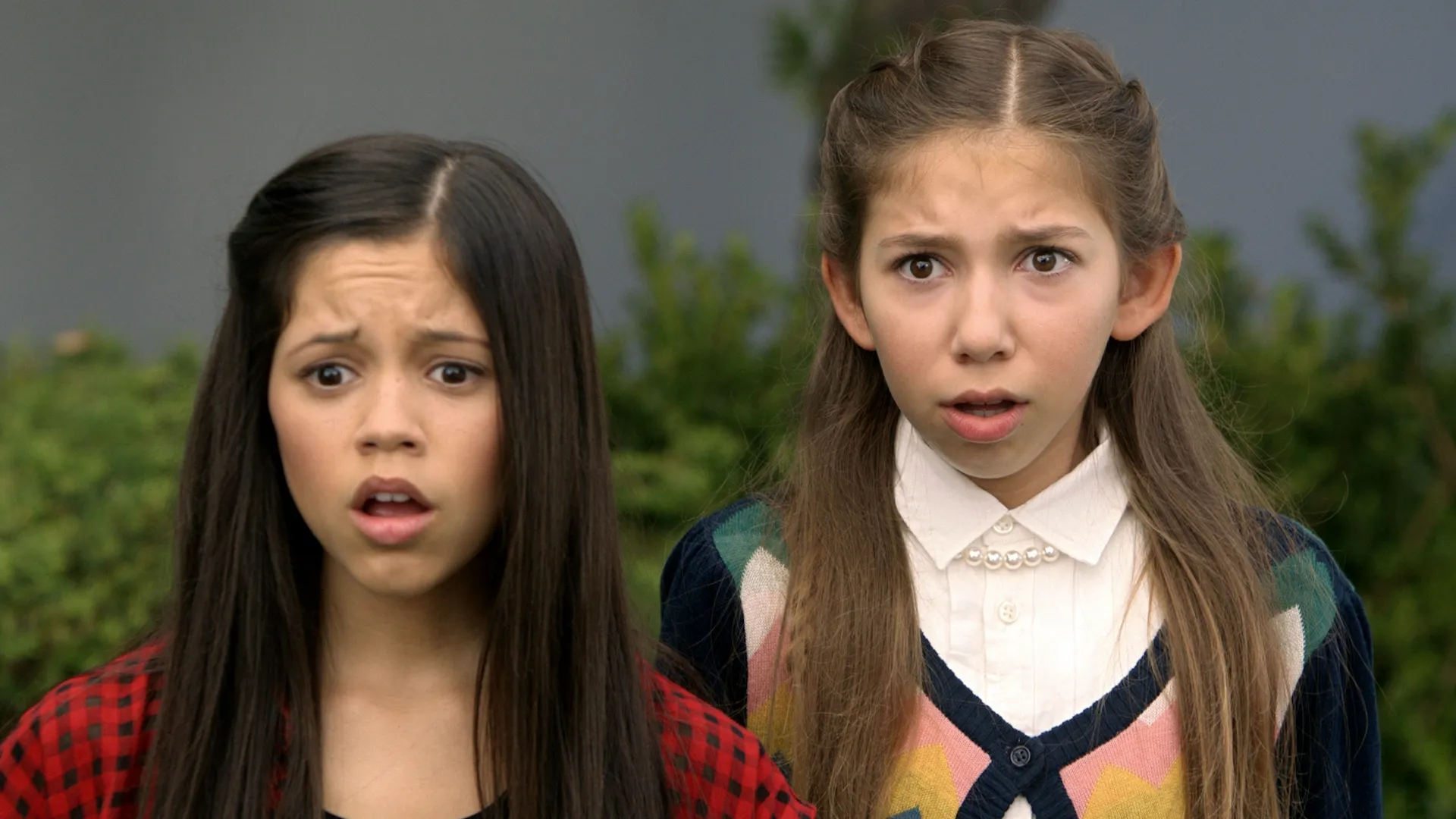 thumbnail - S2:E4 Stuck in the School Photo
