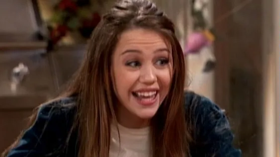 thumbnail - S1:E4 I Can't Make You Love Hannah If You Don't