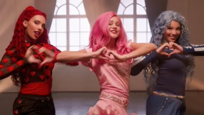 thumbnail - S1:E1 Extra Scene | Shuffle of Love: A Descendants Short Story