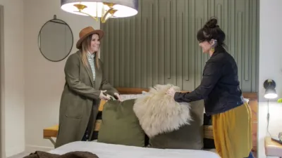 thumbnail - S2:E8 A Contemporary Cleanup