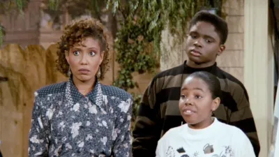 thumbnail - S1:E7 Body Damage