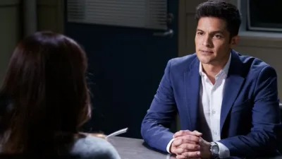 thumbnail - S7:E16 The Glove That Rocks the Cradle