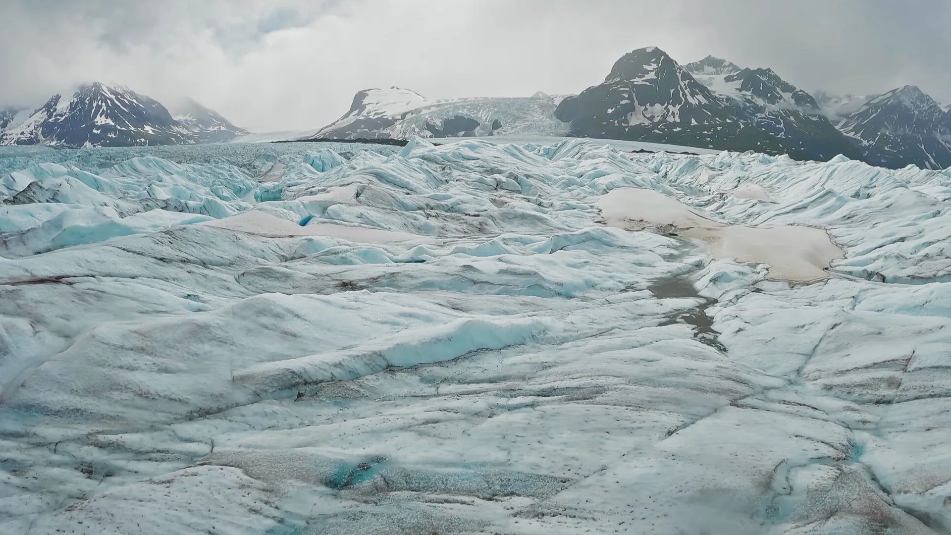 thumbnail - S1:E2 The Alaska Triangle