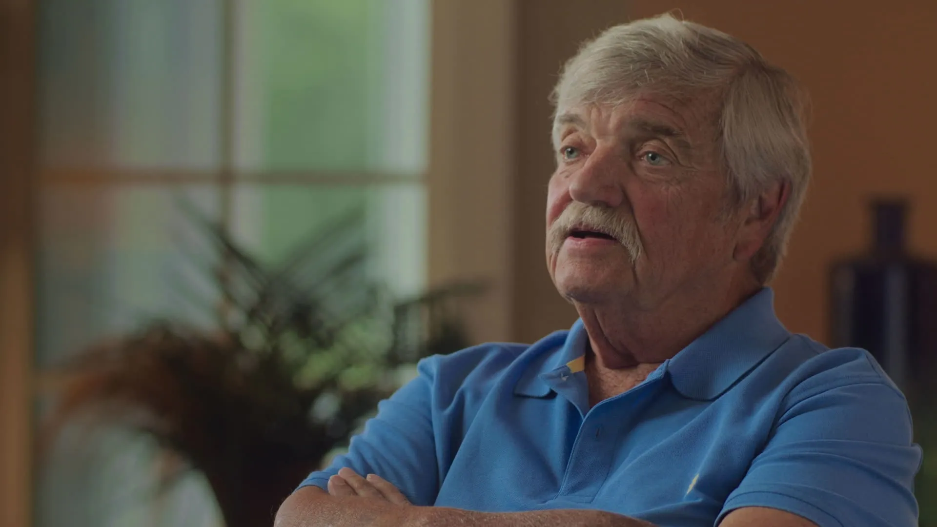 thumbnail - S1:E1 Anatomy of a Con Man