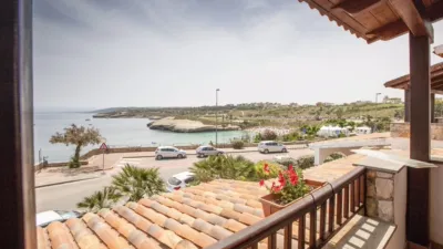 thumbnail - S2:E5 No Place Like Sardinia