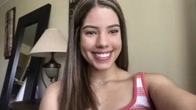 thumbnail - S3:E8 Fit to Kill