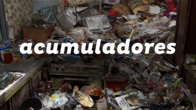 Hoarding: Buried Alive